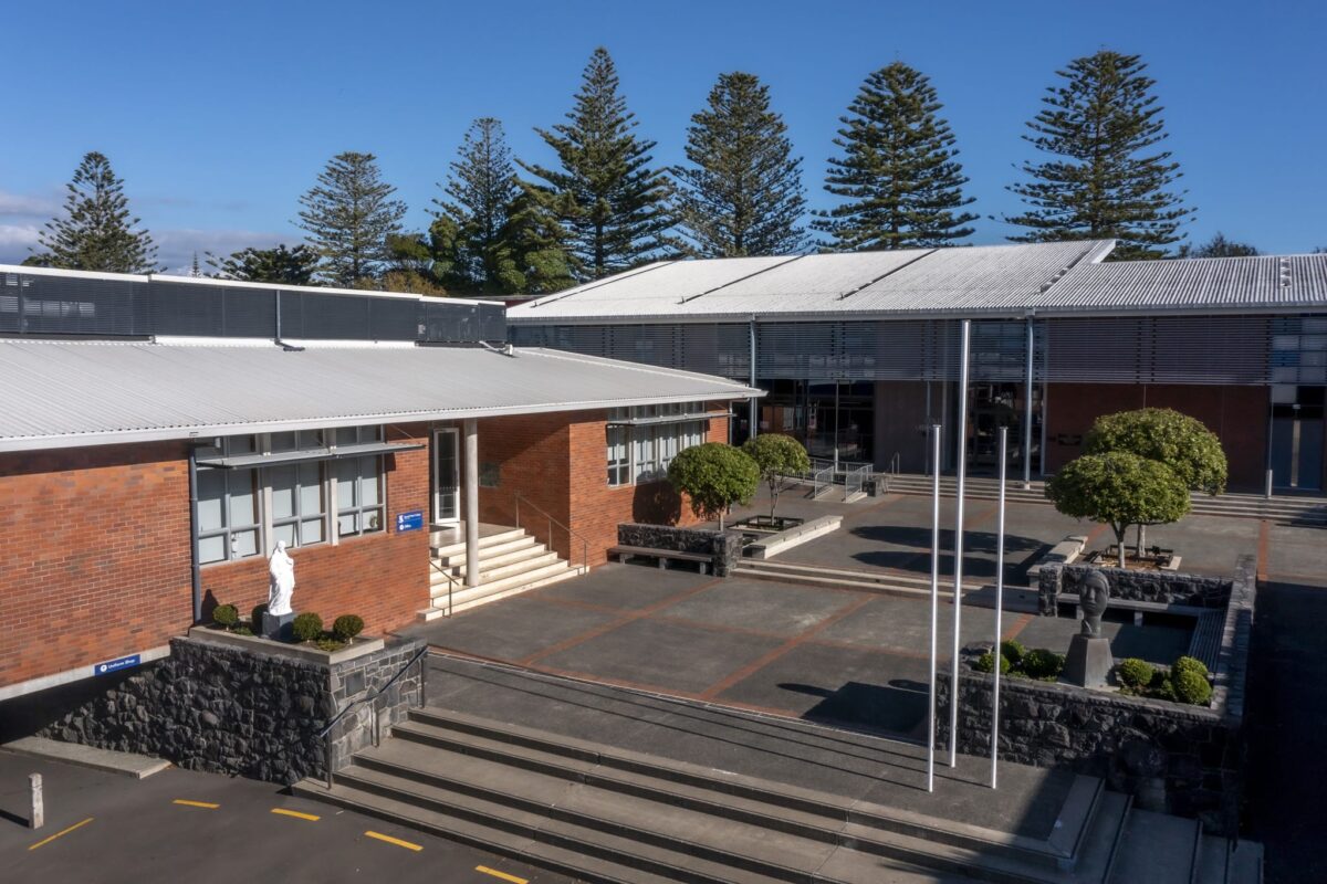 kowhai_building_wash_new_zealand_134
